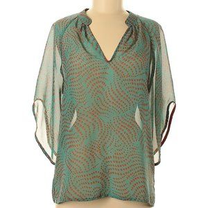 Viereck Size Medium Blouse